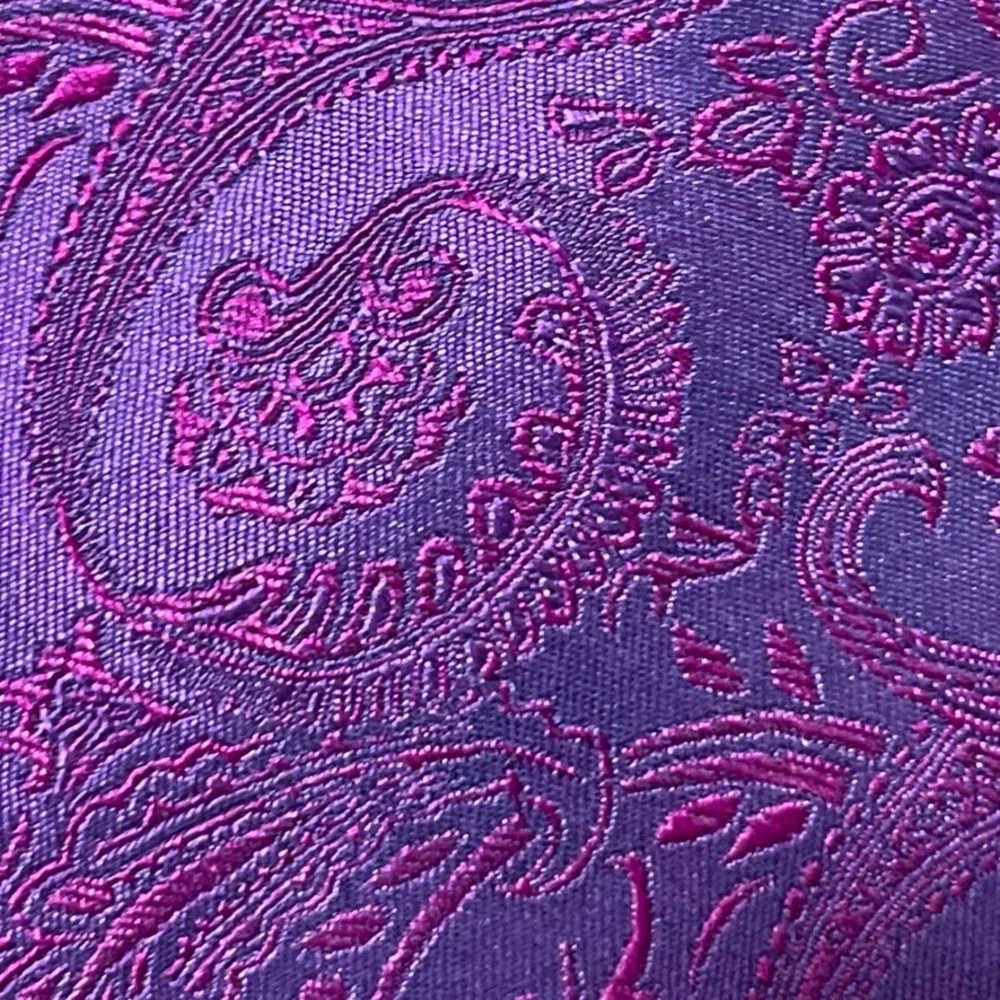 Charles Tyrwhitt Necktie‎ Mens OS Purple Excellent Silk Paisley Print Tie